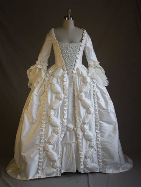 Marie Antoinettes Wedding Gown A Timeless Classic