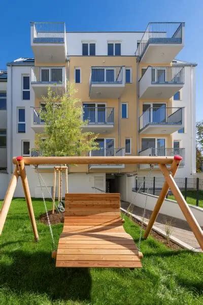 Top Helle Und Freundliche Zimmer Wohnung Mit S D Ost Balkon