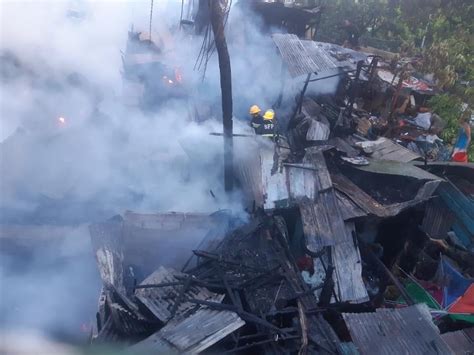 Cnn Philippines On Twitter Look Fire Hits A Row Of Houses Made Of