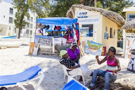 Bavaro, Dominican Republic – Stock Editorial Photo © boggy22 #26837223