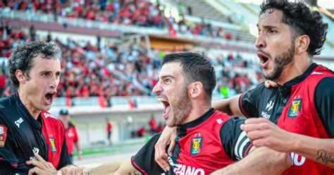 Melgar sufrió hasta el último para ganarle a Alianza Atlético en Arequipa