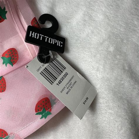 hot topic bucket hat 彡 size os color pink Depop