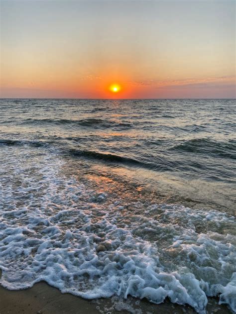 Sunrise at the beach | Sunrise beach, Beach, Sunrise