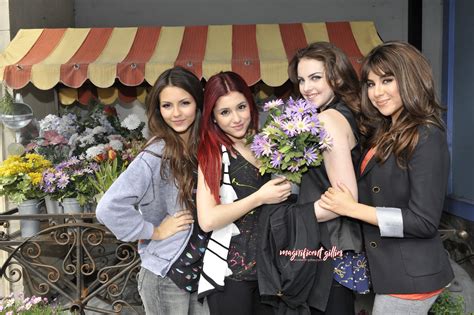 Victorious Girls Day Out! - 025 - Magnificent Gillies | Fansite for ...