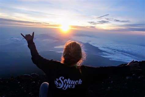 Hiking Guide: Climbing Mt Fuji for the Sunrise - Schuck Yes