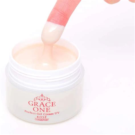 Kose Grace One Perfect Gel UV Cream SPF 50+ PA++++ 100g – Buy Me Japan