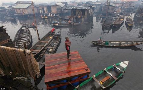 Makoko A Floating Slum In Nigeria Amusing Planet