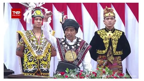 Makna Baju Adat Kepulauan Tanimbar Maluku Yang Dipakai Jokowi Di Sidang