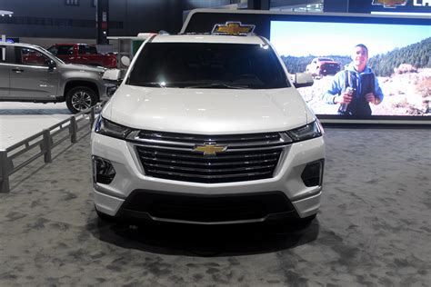 2022 Chevy Traverse Premier Live Photo Gallery