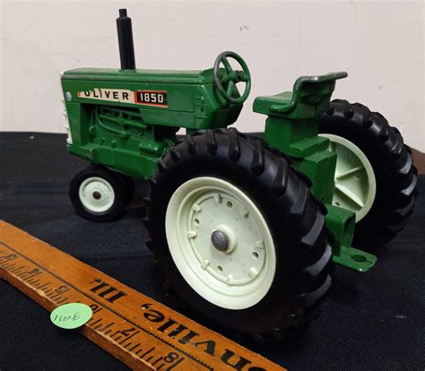 Lot - Vintage 1850 Oliver Tractor