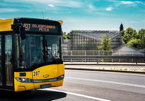 Kolejne Problemy Z Kierowcami Autobus W Ztm Zmienia Trasy I Odwo Uje