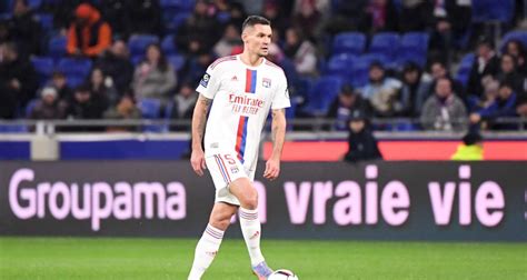 OL Lovren Caqueret la colère des Lyonnais après la défaite contre