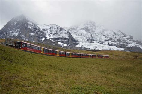 How to visit the Swiss Alps in a Day by Train!