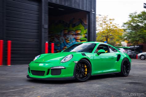 Lime Green Porsche 911 Gt3