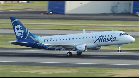 Alaska Airlines Skywest Embraer Erj 175 N178sy Landing In Pdx Youtube