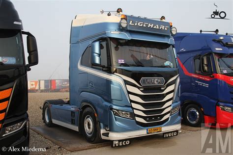 Foto Iveco S Way Van R Ligthart Transport TruckFan