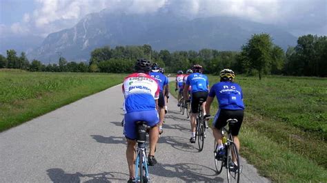 Obblighi E Doveri Dei Ciclisti Le Regole Per Una Pedalata Sicura E