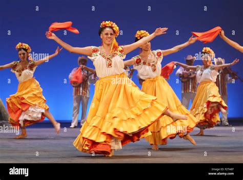 Ballet Folklorico De Mexico De Amalia Hernandez perform Charreada at ...