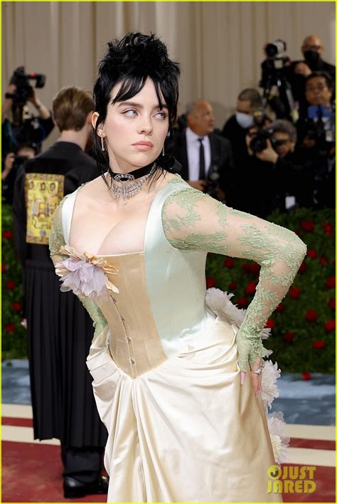 Billie Eilish S Gucci Met Gala 2022 Dress Is Totally Upcycled Photo 4752638 Photos Just