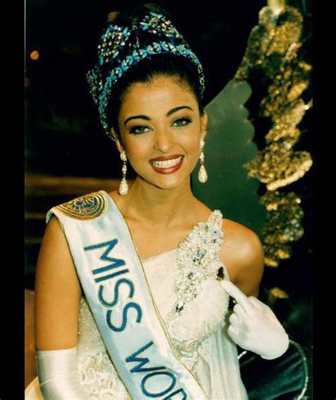 Miss World 1994 winner Aishwarya Rai from India | Miss World Contest ...