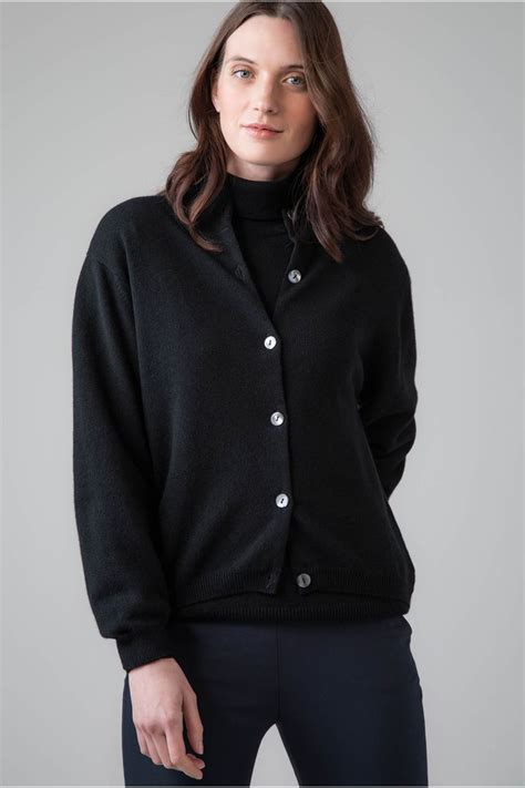 Classic Relaxed Fit Black Cashmere Cardigan Black Cashmere Cardigan Womens Cashmere Cardigan