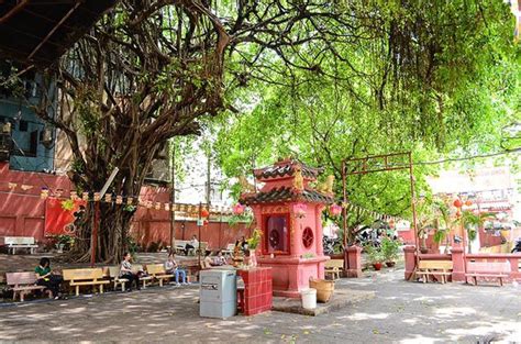 Jade Emperor Pagoda Ho Chi Minh Place To Visit Saigon