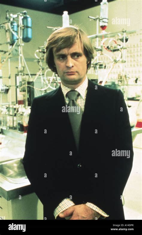 Lhomme Invisible 1975 Année 1976 David Mccallum Banque Dimages Photo