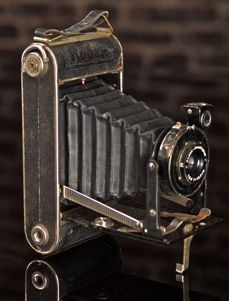 KODAK JUNIOR 620 FOLDING BELLOWS 620 CAMERA | Recovery Curios