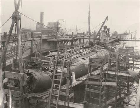 Extraordinary Photographs of a Captured WW1 U-Boat Submarine (1918 ...