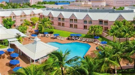 Comfort Suites Paradise Island, Nassau - Compare Deals