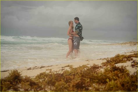 The Path S Leven Rambin Packs On The Pda With Tilky Jones In New Beach