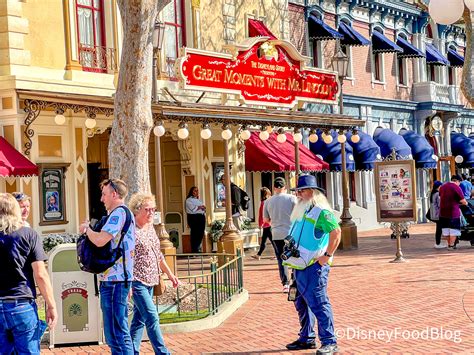 FIRST LOOK at NEW Disney Cast Member Costumes - Disney by Mark