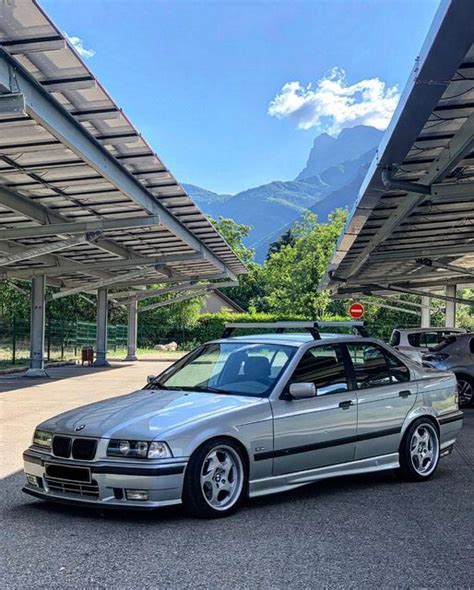 Bmw E36 320i Luxury Car In Silver