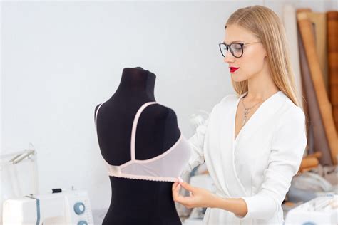 Comment Choisir La Lingerie Adapt E Votre Morphologie Et Votre Style