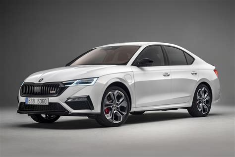 Skoda Octavia Vrs Prices And Specs Revealed Pictures Carbuyer