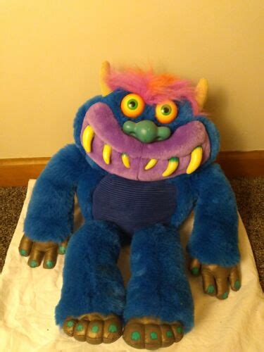 My Pet Monster Plush Toy Toymax Stuffed Animal No Cuffs 2001 Versionの