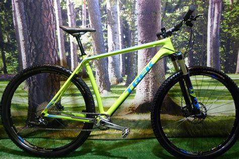 Trek Superfly Carbon Hardtail Mountain Bike Extra