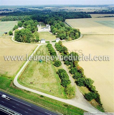 Photos aériennes de La Loyère 71530 Le château de La Loyère Saône