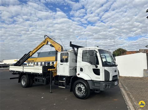 Caminhao Ford CARGO 1419 Guincho munck usado à venda