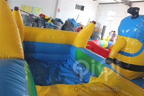 Minion Inflatable Slide With Pool | Splash pool, Minion inflatable, Inflatable slide