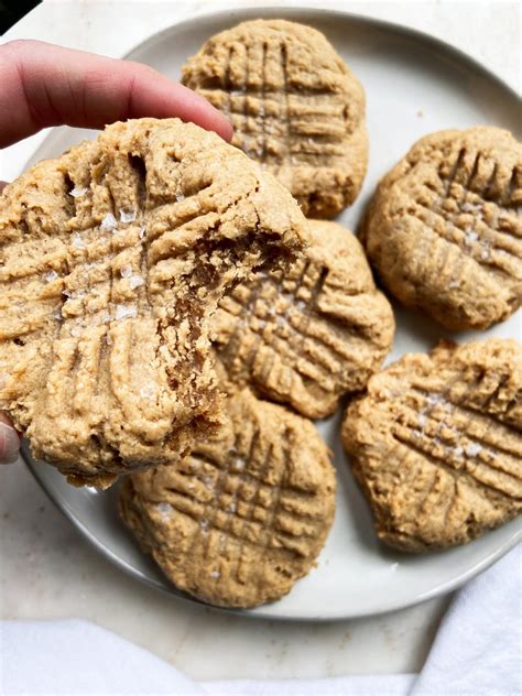 3 Ingredient Peanut Butter Cookies The Kelly Kathleen