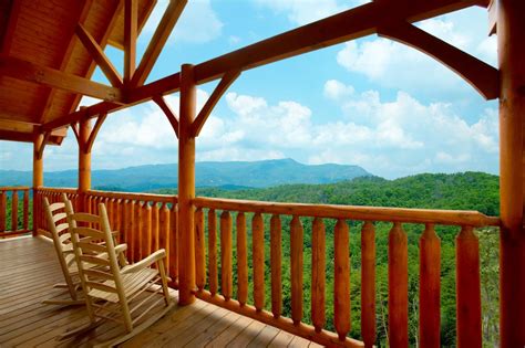 Awesome Views Cabin in Sevierville w/ 3 BR (Sleeps10)