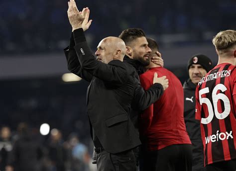 Ac Milan Berhasil Kudeta Puncak Klasemen Stefano Pioli Malah Pesimis