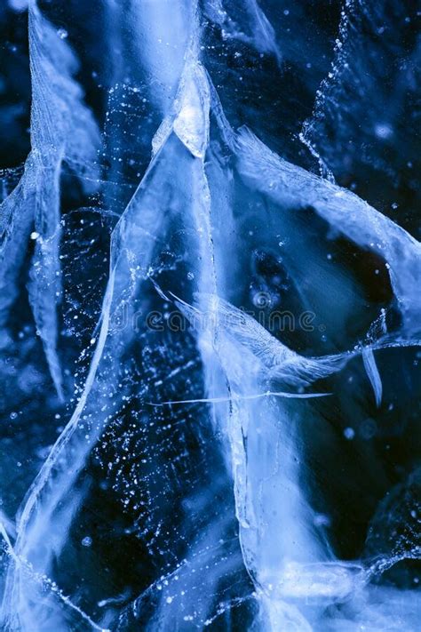 Burbujas Congeladas En El Hielo Del Lago Profundo En Invierno Fondo De