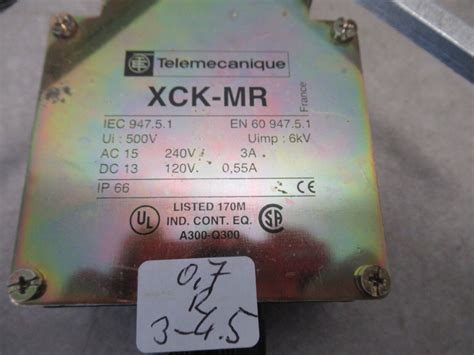 Telemecanique XCKMR54D1 Limit Switch XCKMR EN 2FIEC 60947 5 1 For Sale