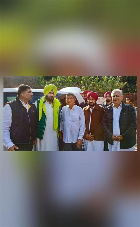 Punjab Cm And Sidhu Visit Kedarnath Temple Meet Harish Rawat In Ukhand