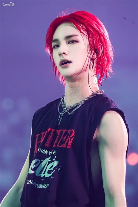 Pin By Emilia Heim On Hyunjin Red Hair Crazy Kids Stray Kids Pictures