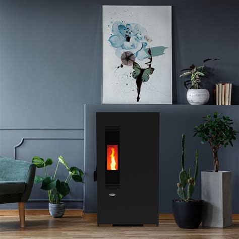 Salamandra A Pellet Kw Ar Ventilado Kalor Mini S Preta Maisclima