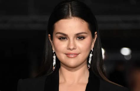 Selena Gomez Reveals Her Dating Standards The News God