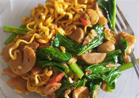 Resep Mie Goreng Bakso Pedas Oleh Widha Ervian Cookpad